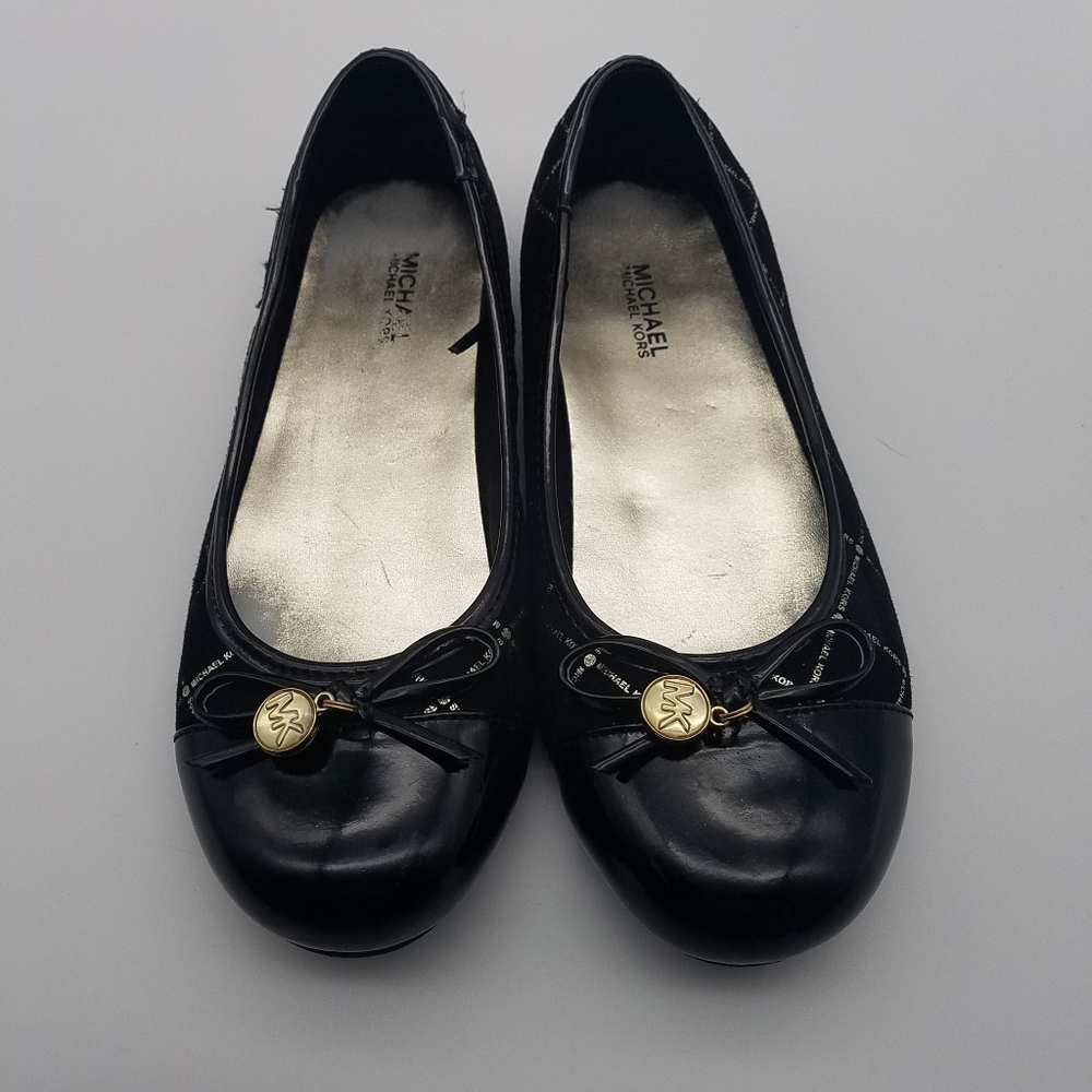 MICHAEL Michael Kor Girls Black Suede Flats
